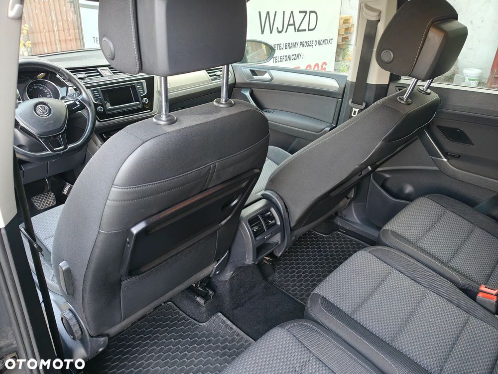 Volkswagen Touran 1.4 TSI BMT Comfortline DSG - 4