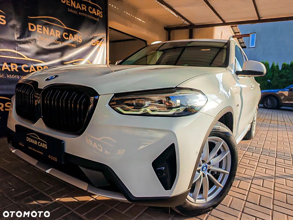 BMW X3 xDrive30e PHEV - 4