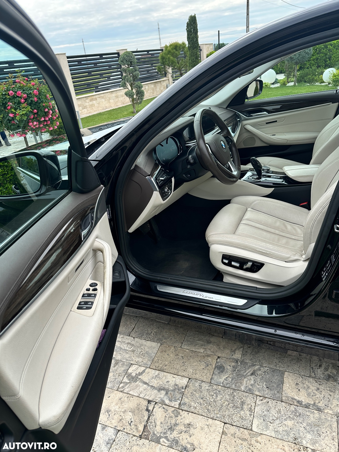 BMW Seria 5 530d xDrive AT - 13