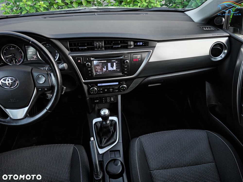 Toyota Auris - 21