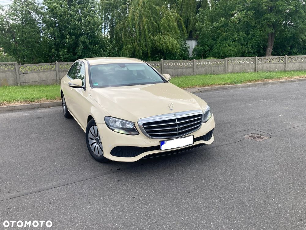 Mercedes-Benz Klasa E 200 d 9G-TRONIC Exclusive - 4