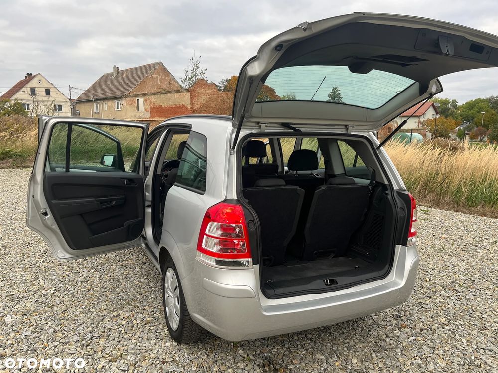 Opel Zafira 1.8 Cosmo EasyTronic - 7