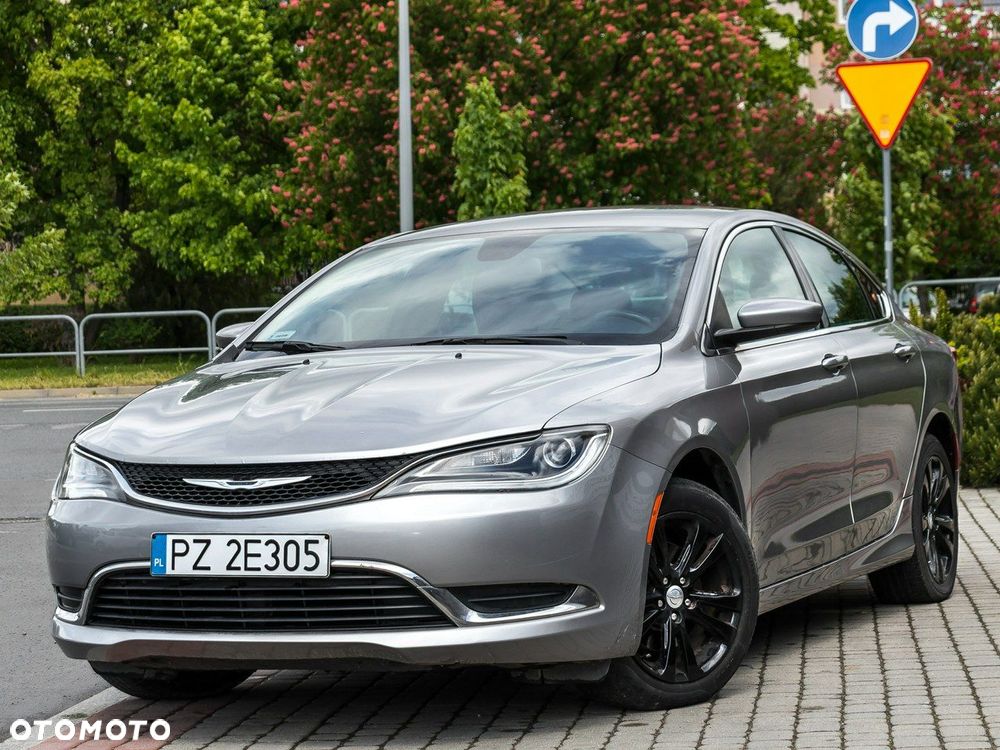 Chrysler 200 - 1