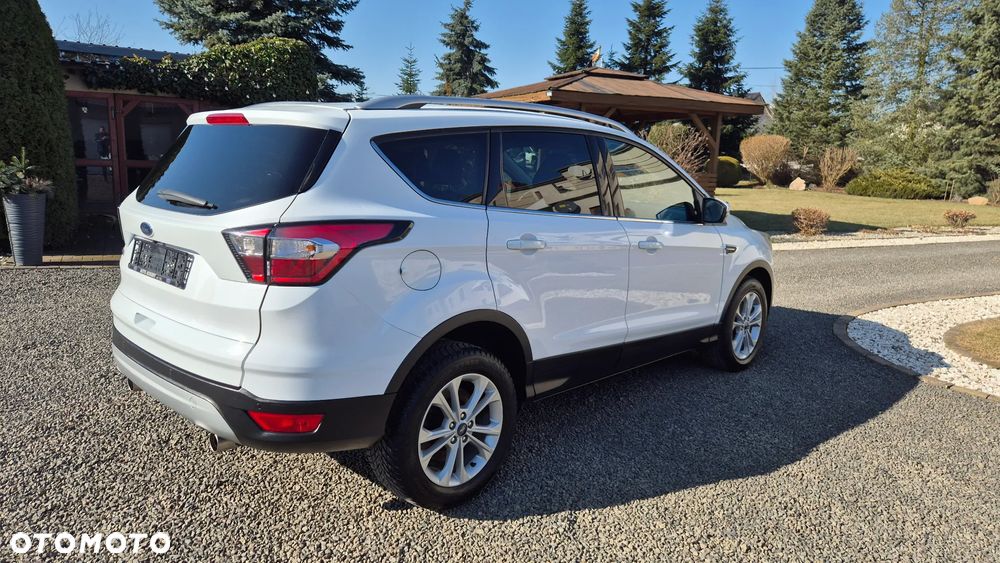 Ford Kuga 2.0 TDCi 4x2 Titanium - 11