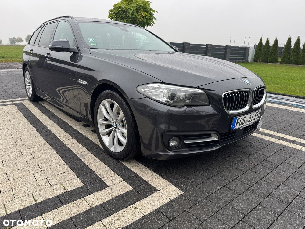 BMW Seria 5 520d xDrive Luxury Line - 1