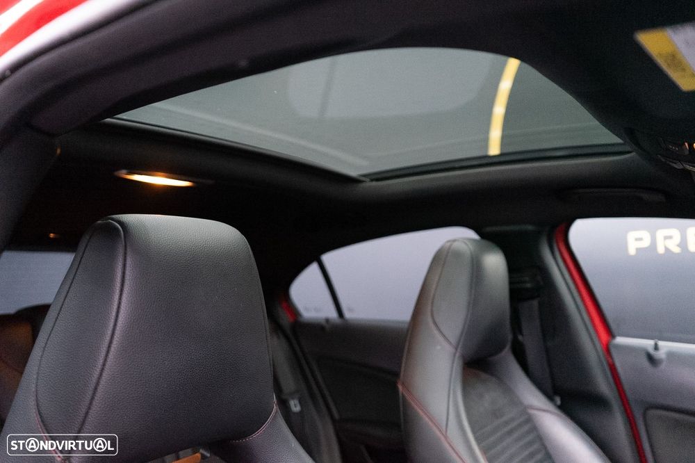 Mercedes-Benz A 180 d AMG Line - 44