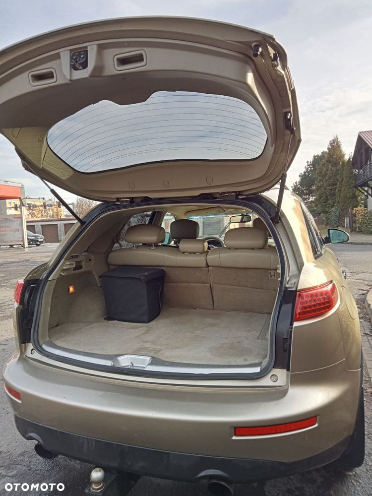 Infiniti FX - 9