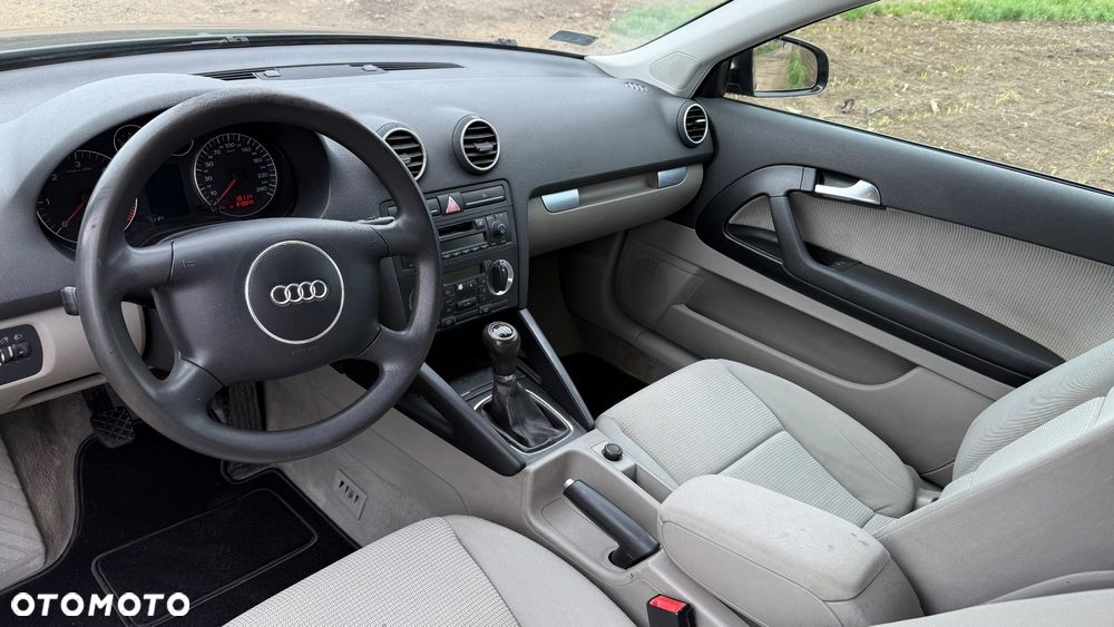 Audi A3 3-drzwiowe 2.0 TDI Attraction - 8