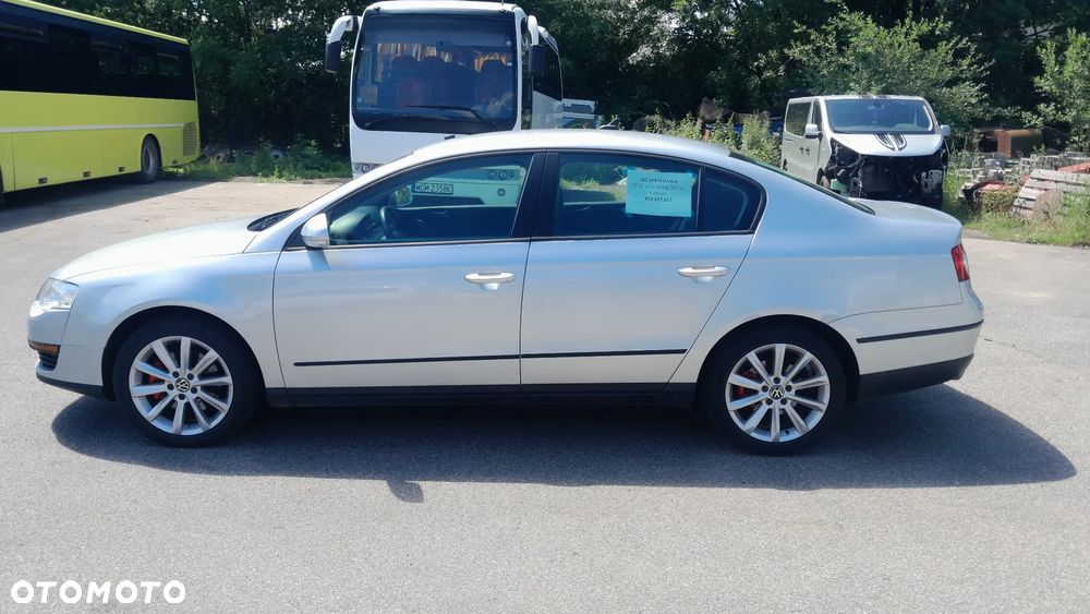 Volkswagen Passat 2.0 TDI DPF Comfortline DSG - 2