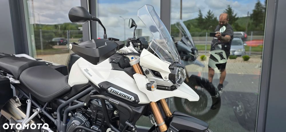 Triumph Tiger - 23