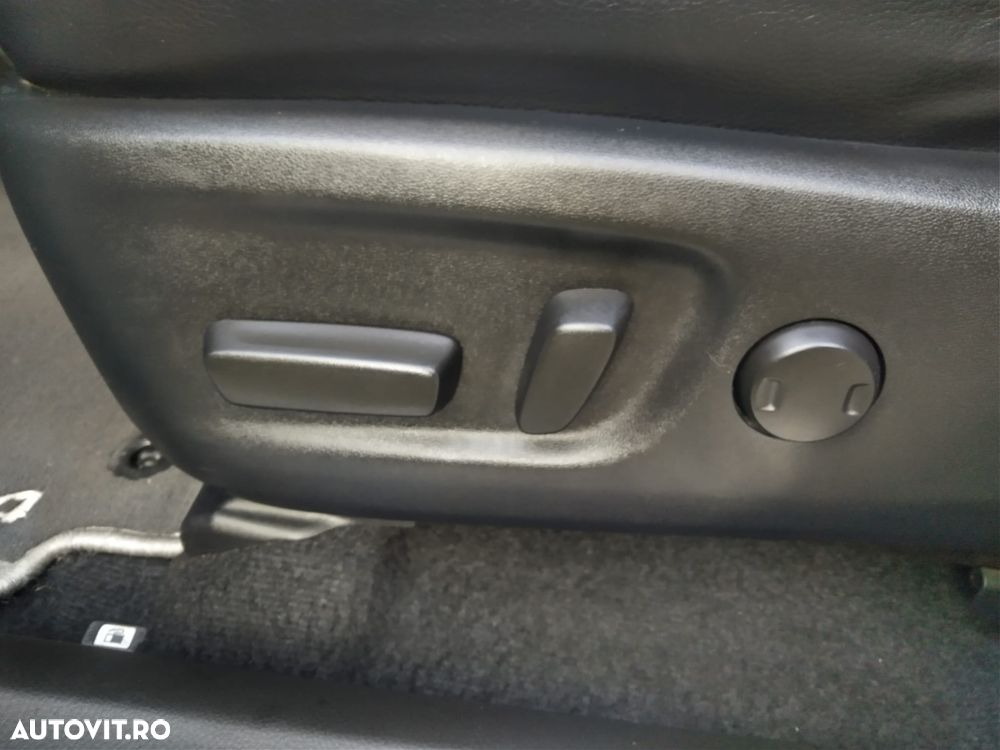 Toyota RAV4 2.5 4x4 Style Selection - 29