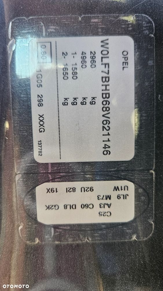 Opel Vivaro - 18