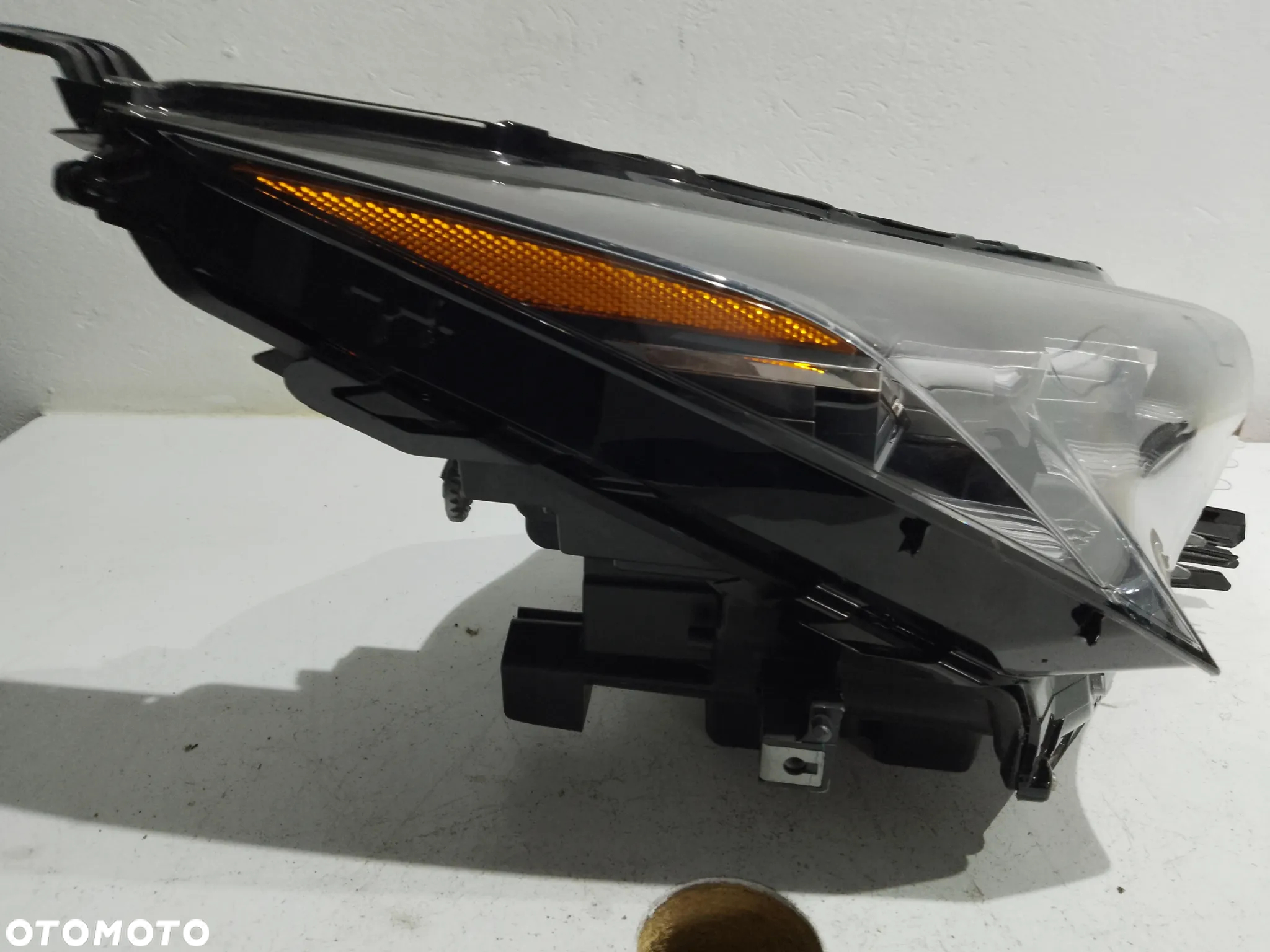 lampa przednia prawa LEXUS NX 200t 300 300h z1 2014-2021r - 3