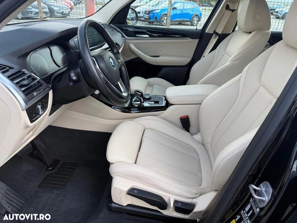 BMW X3 xDrive30e AT PHEV - 19