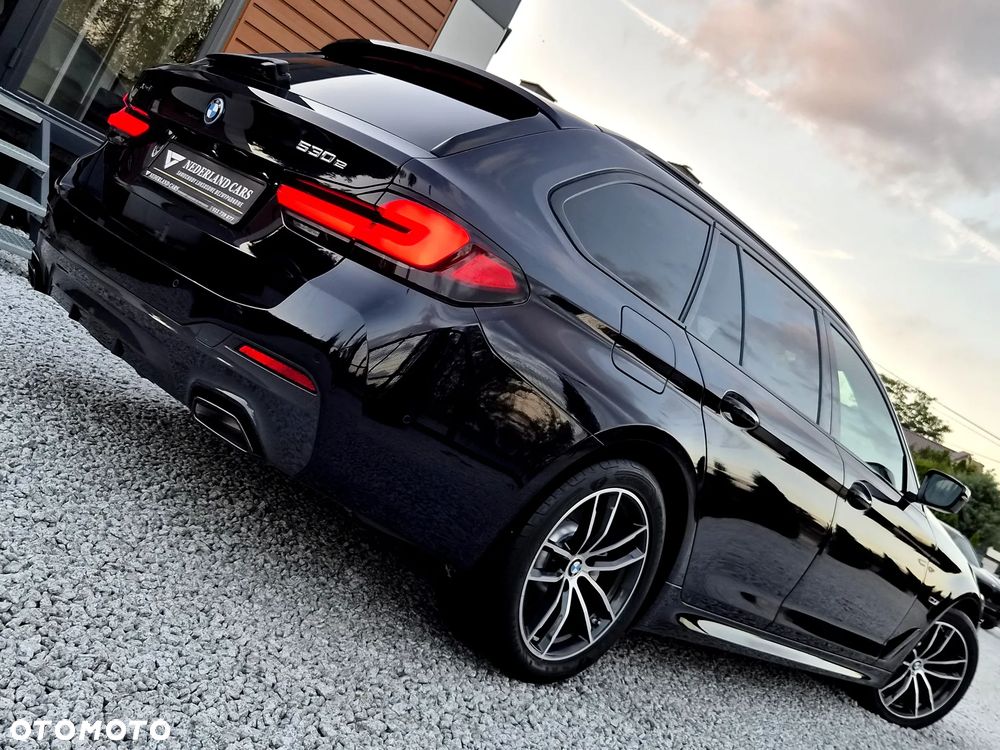 BMW Seria 5 530e xDrive M Sport sport - 9