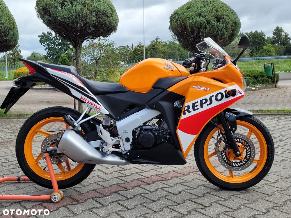 Honda CBR - 7