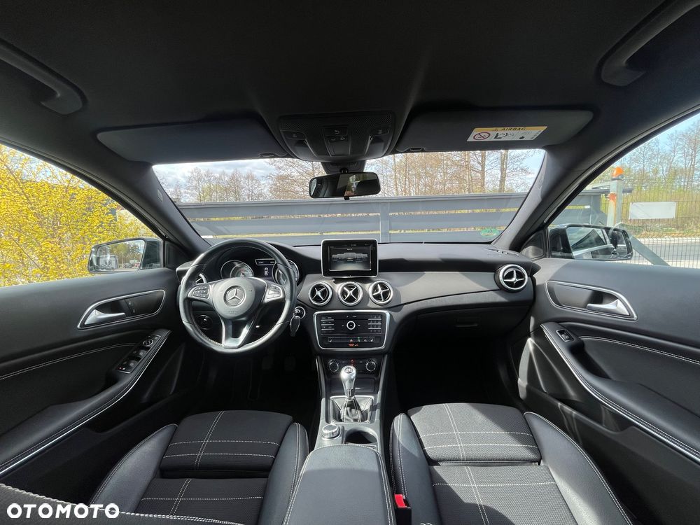 Mercedes-Benz GLA 200 Activity Edition - 22