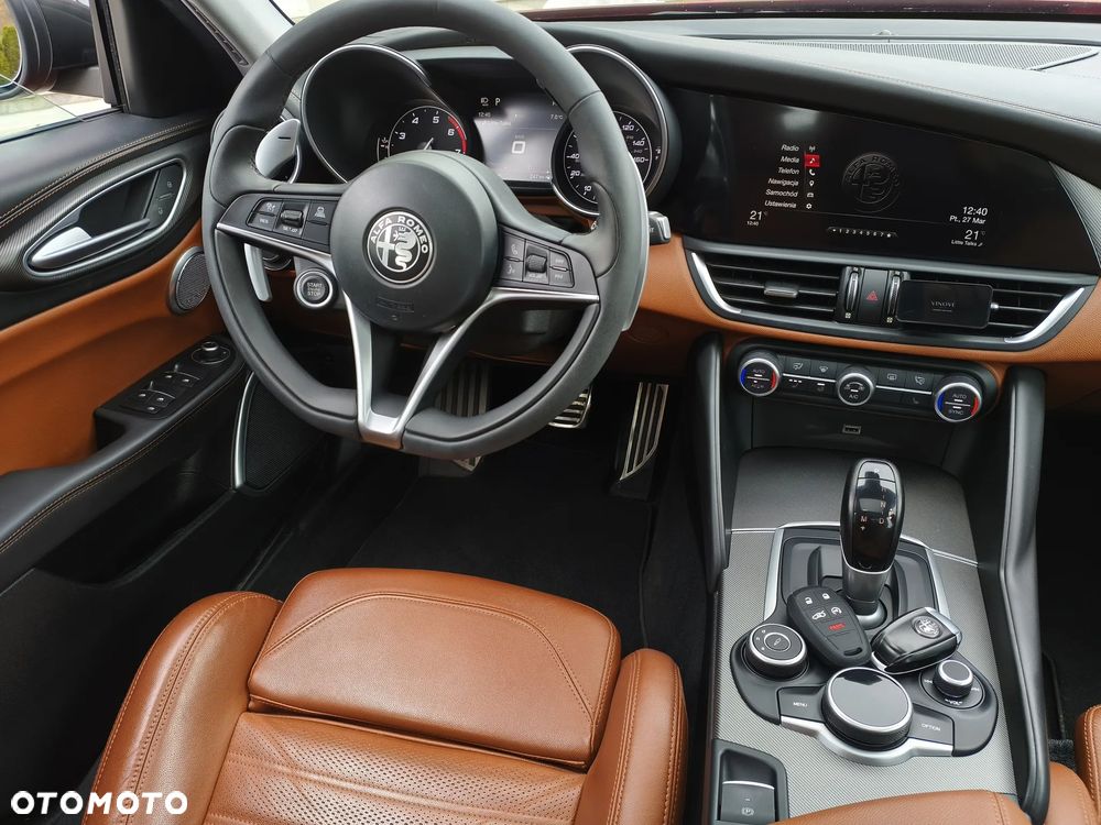 Alfa Romeo Giulia 2.0 Turbo 16V AT8-Q4 Competizione - 38