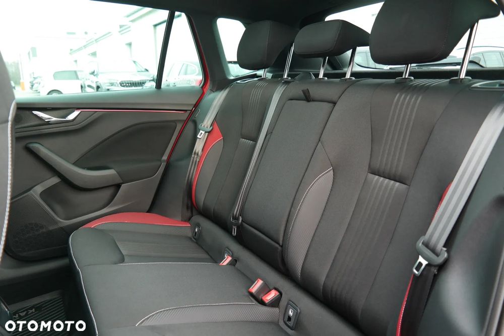 Skoda Kamiq 1.0 TSI DSG Monte Carlo - 11