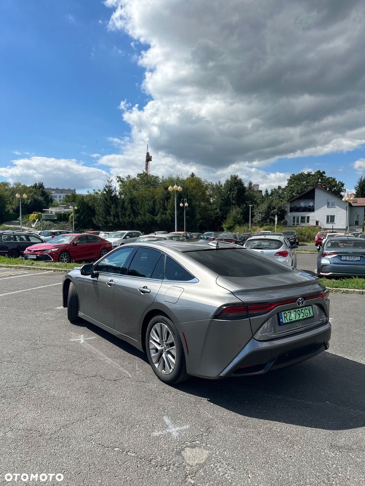 Toyota Mirai Prestige - 4