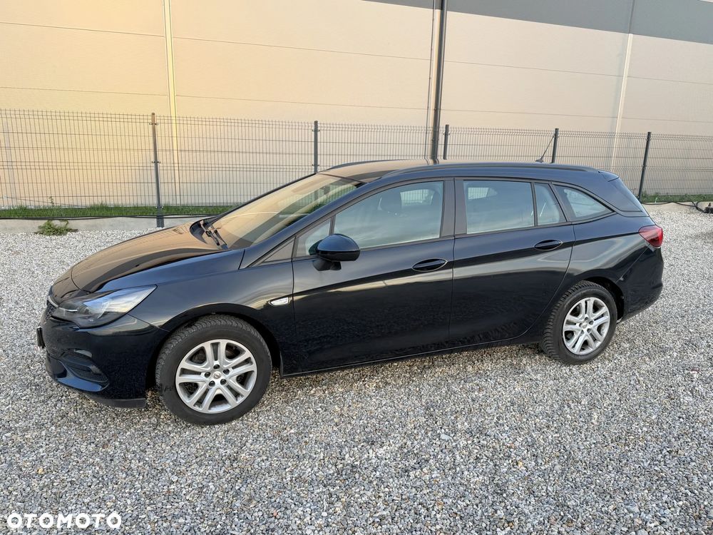 Opel Astra 1.2 T Edition S&S - 9