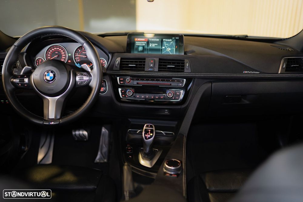 BMW 330 i Pack M Auto - 20