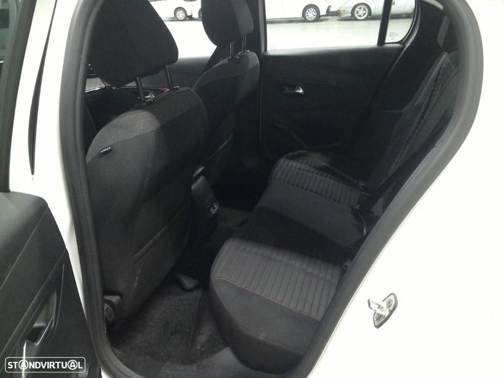 Peugeot e-208 50 kWh Active - 6