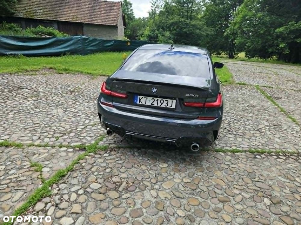 BMW Seria 3 330i xDrive M Sport sport - 9