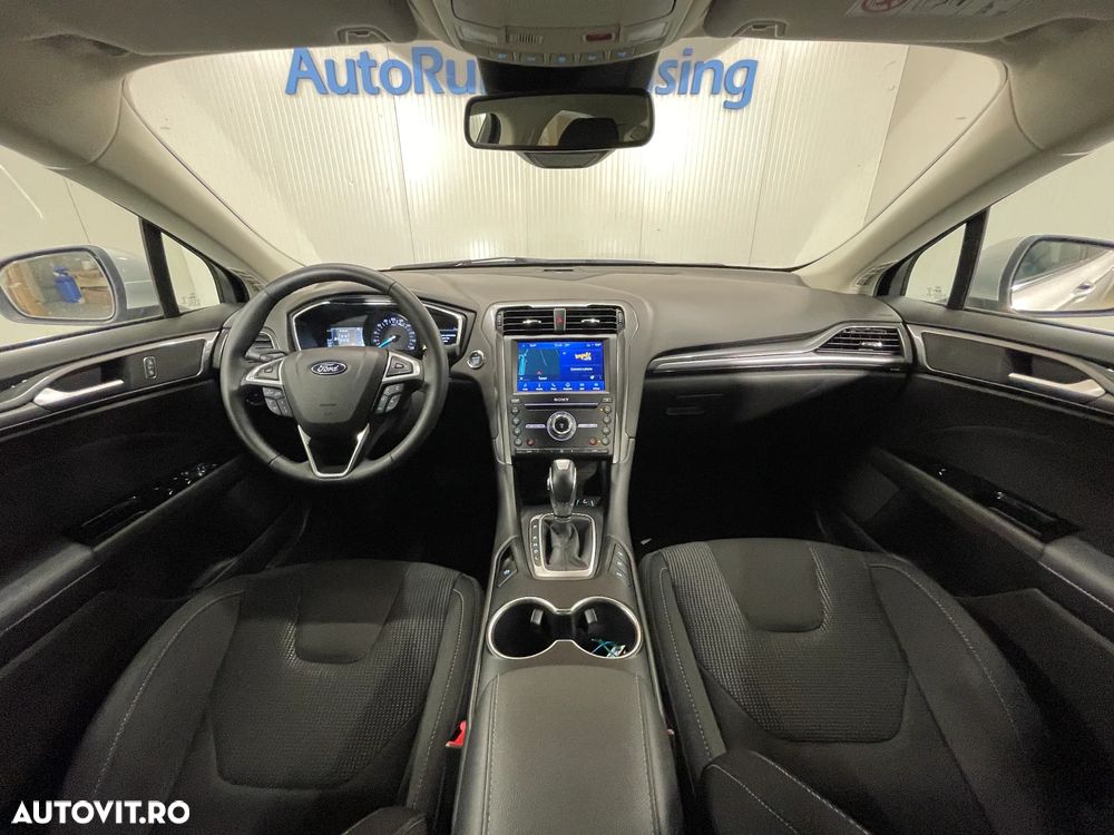Ford Mondeo 2.0 HEV Titanium - 8