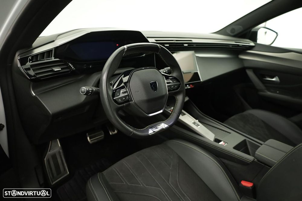 Peugeot 308 1.2 PureTech GT EAT8 - 7