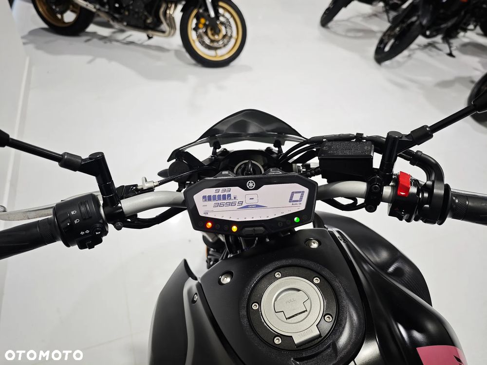 Yamaha MT - 5