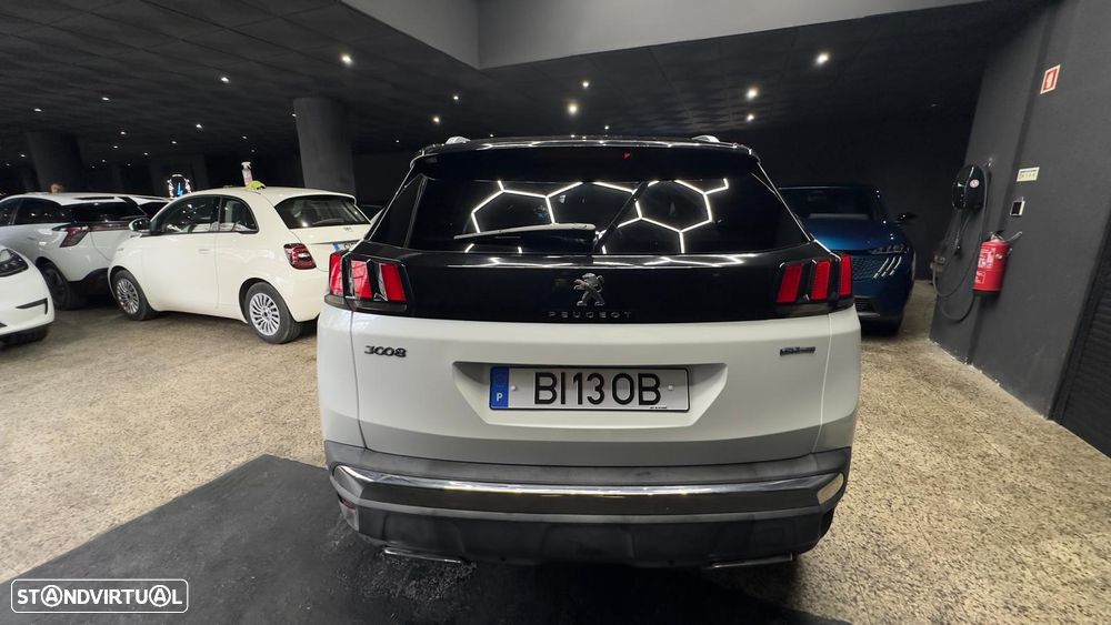Peugeot 3008 1.6 BlueHDi GT Line EAT6 - 4