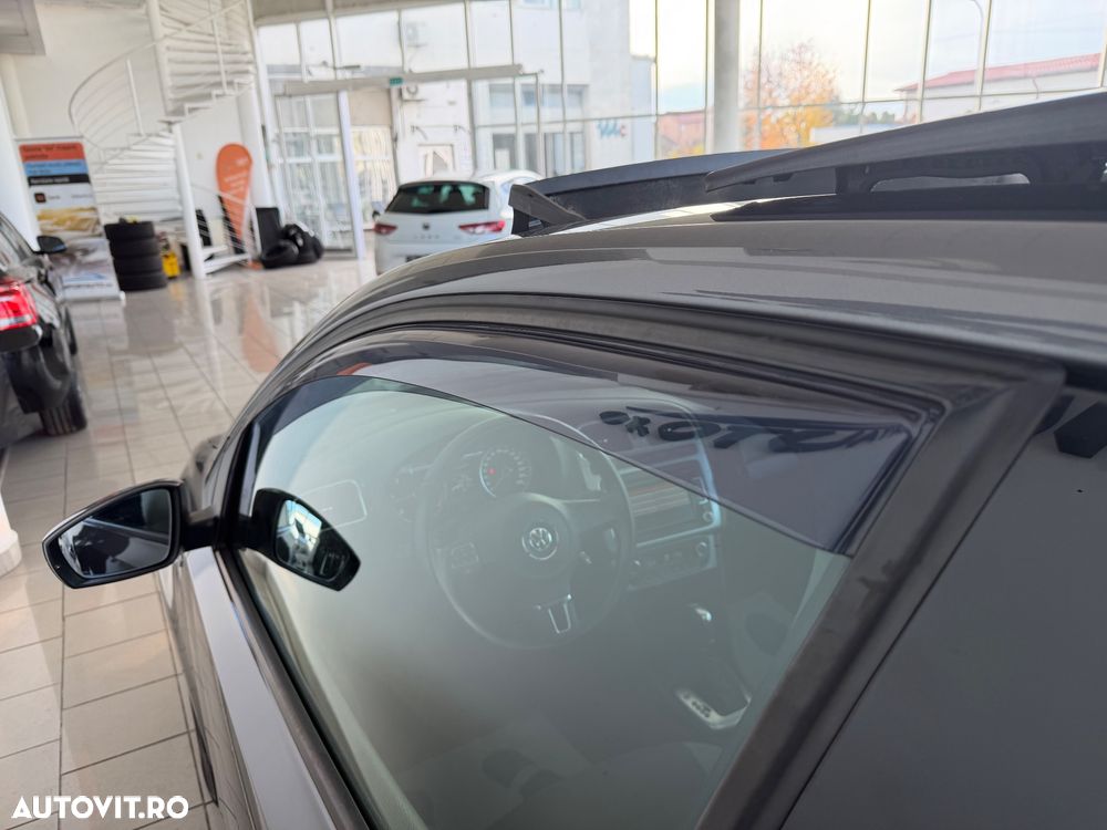 Volkswagen Polo 1.6 TDI DSG Life - 36