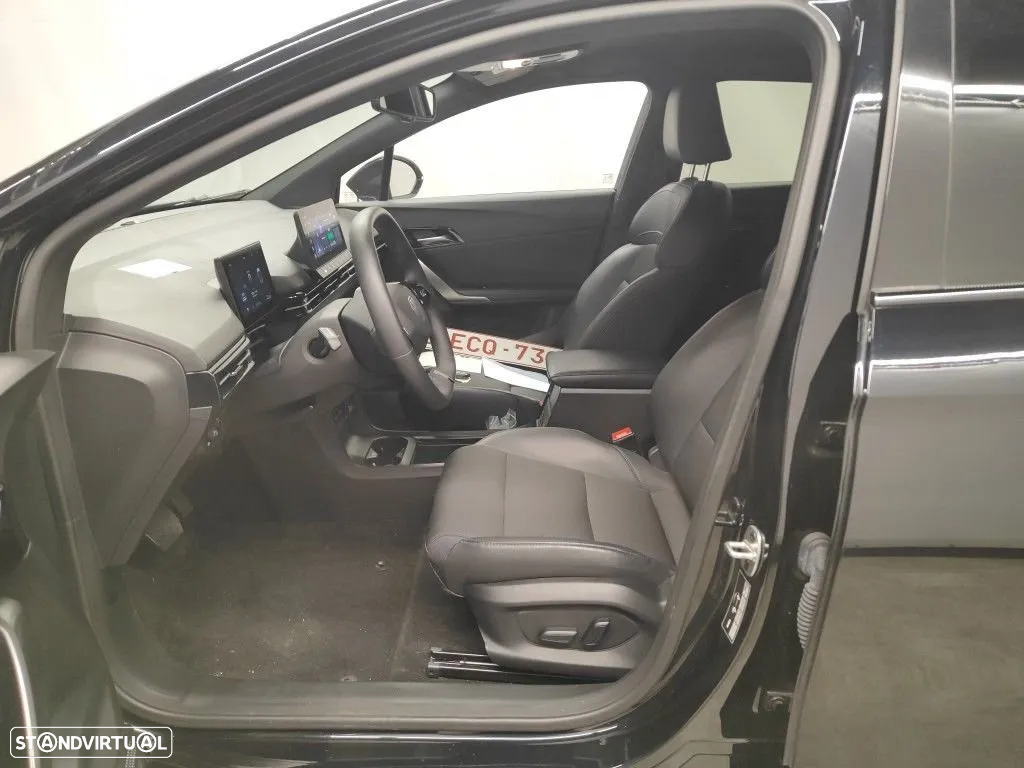 MG MG4 64 kWh Luxury - 8