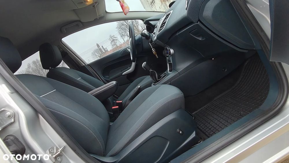 Ford Fiesta 1.6 TDCi Individual - 11