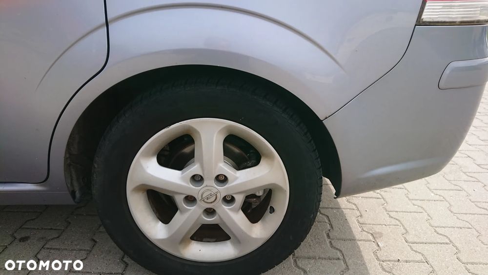 Opel Zafira 1.6 Enjoy - 10