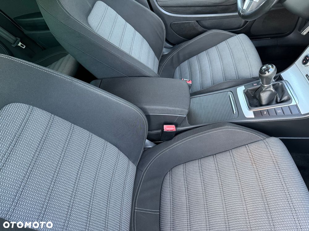 Volkswagen CC 2.0 TDI DPF BMT - 23