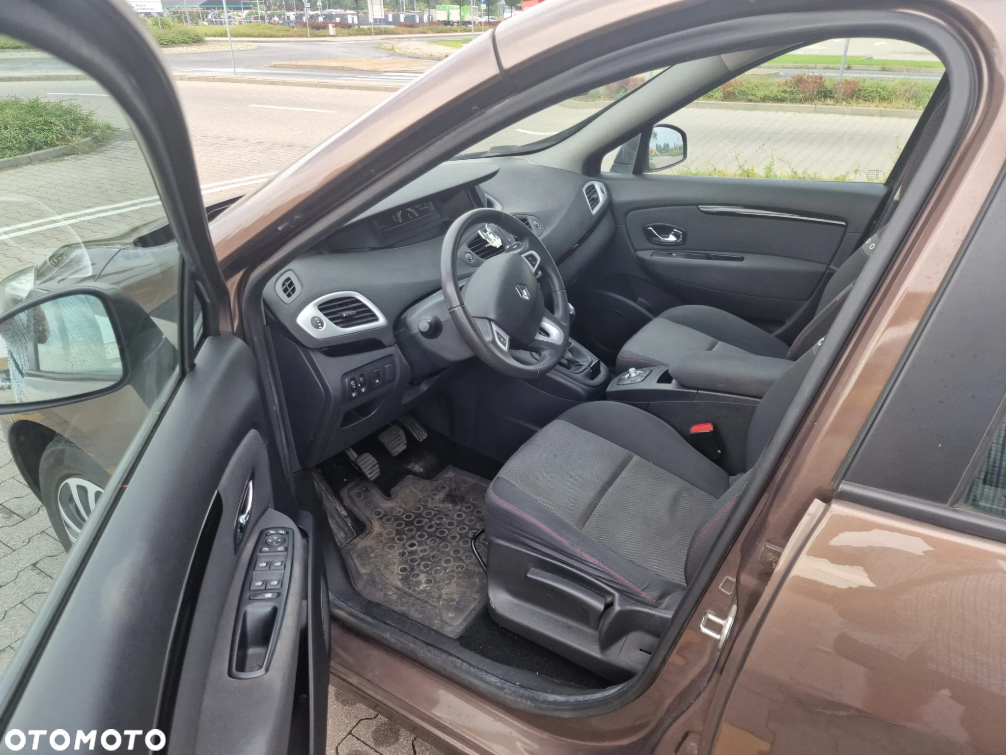 Renault Scenic 1.5dCi TomTom Edition - 5