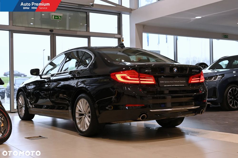 BMW Seria 5 520d xDrive - 18