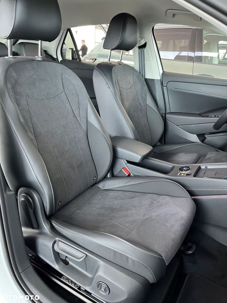 Volkswagen T-Roc 1.5 eTSI Style DSG - 10