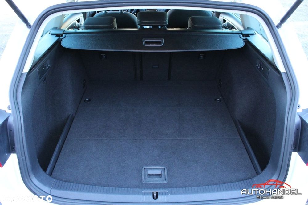 Volkswagen Golf - 21