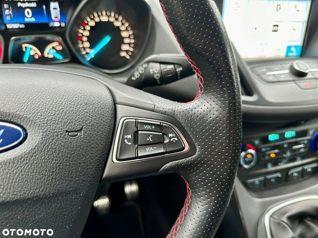 Ford Kuga - 21