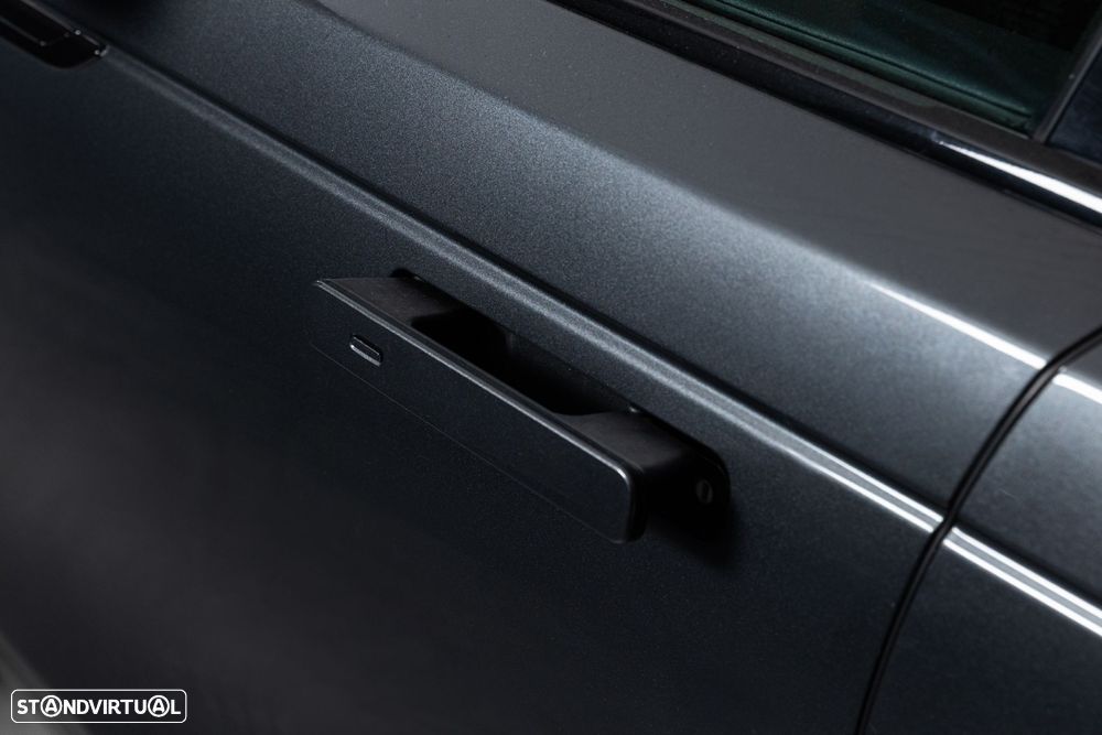 Land Rover Range Rover Velar 2.0 D200 AWD R-Dynamic - 19