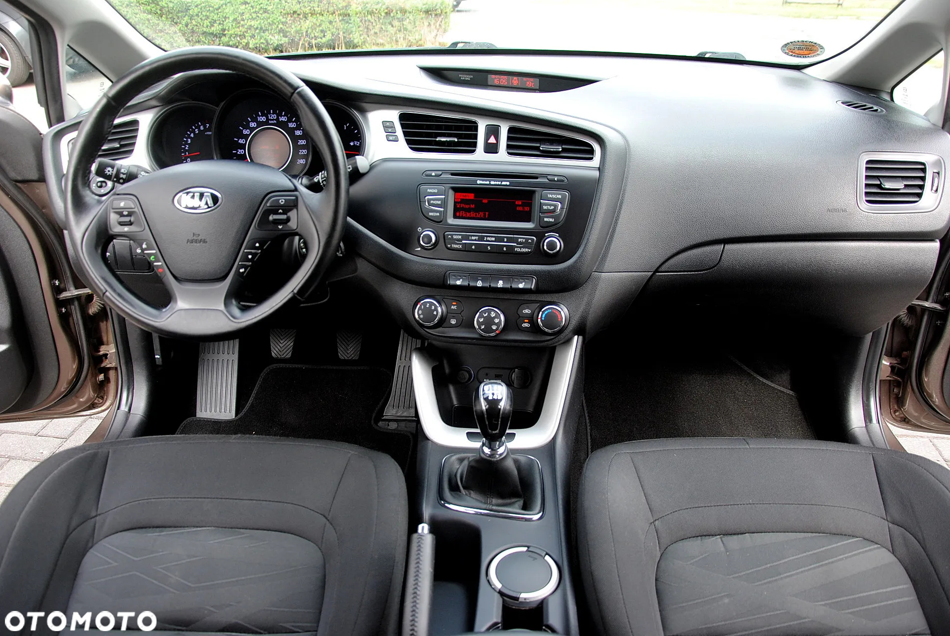 Kia Ceed 1.4 CVVT Attract - 11