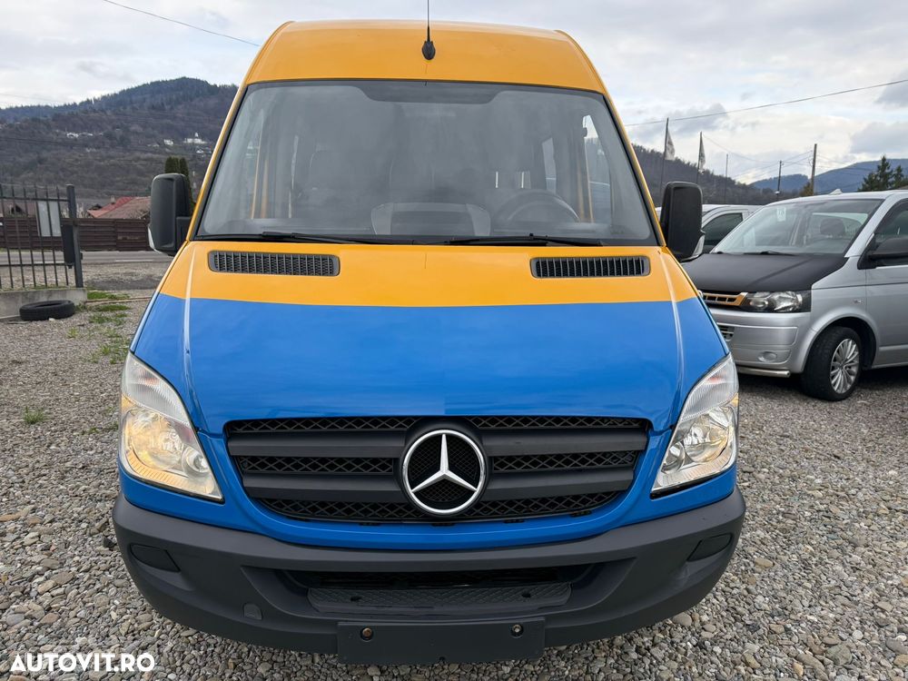 Mercedes-Benz Sprinter - 2