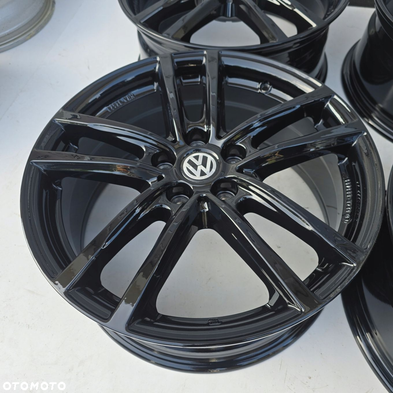VW TIGUAN II I PASSAT B7 B8 T-ROC SHARAN GOLF VI VII CADDY 18 5x112 4X - 5