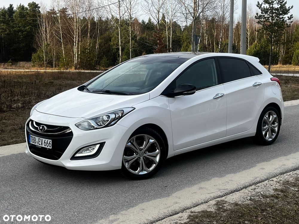 Hyundai i30 1.6 CRDi Fifa World Cup Edition - 2
