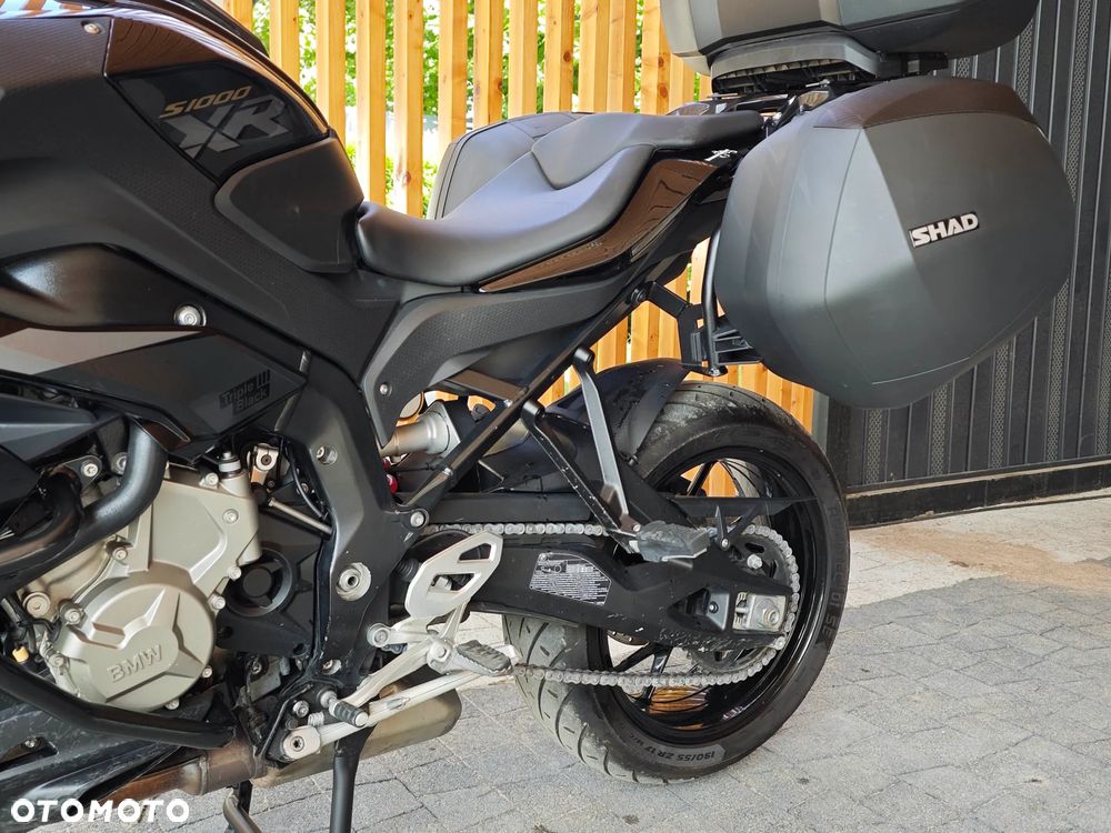 BMW XR - 13