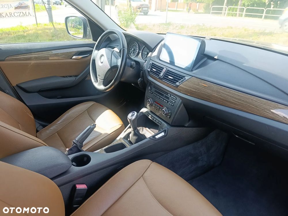 BMW X1 sDrive18d xLine - 20