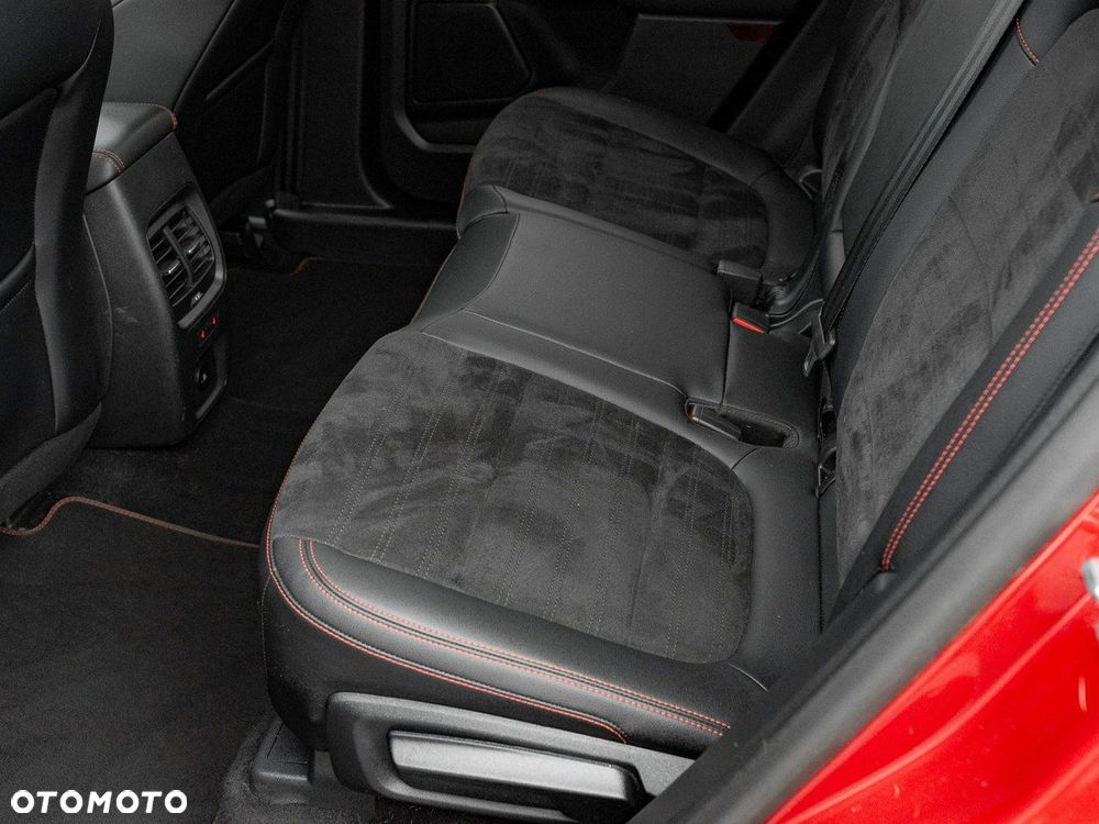 Ford Kuga 2.5 FHEV FWD ST-Line X - 23